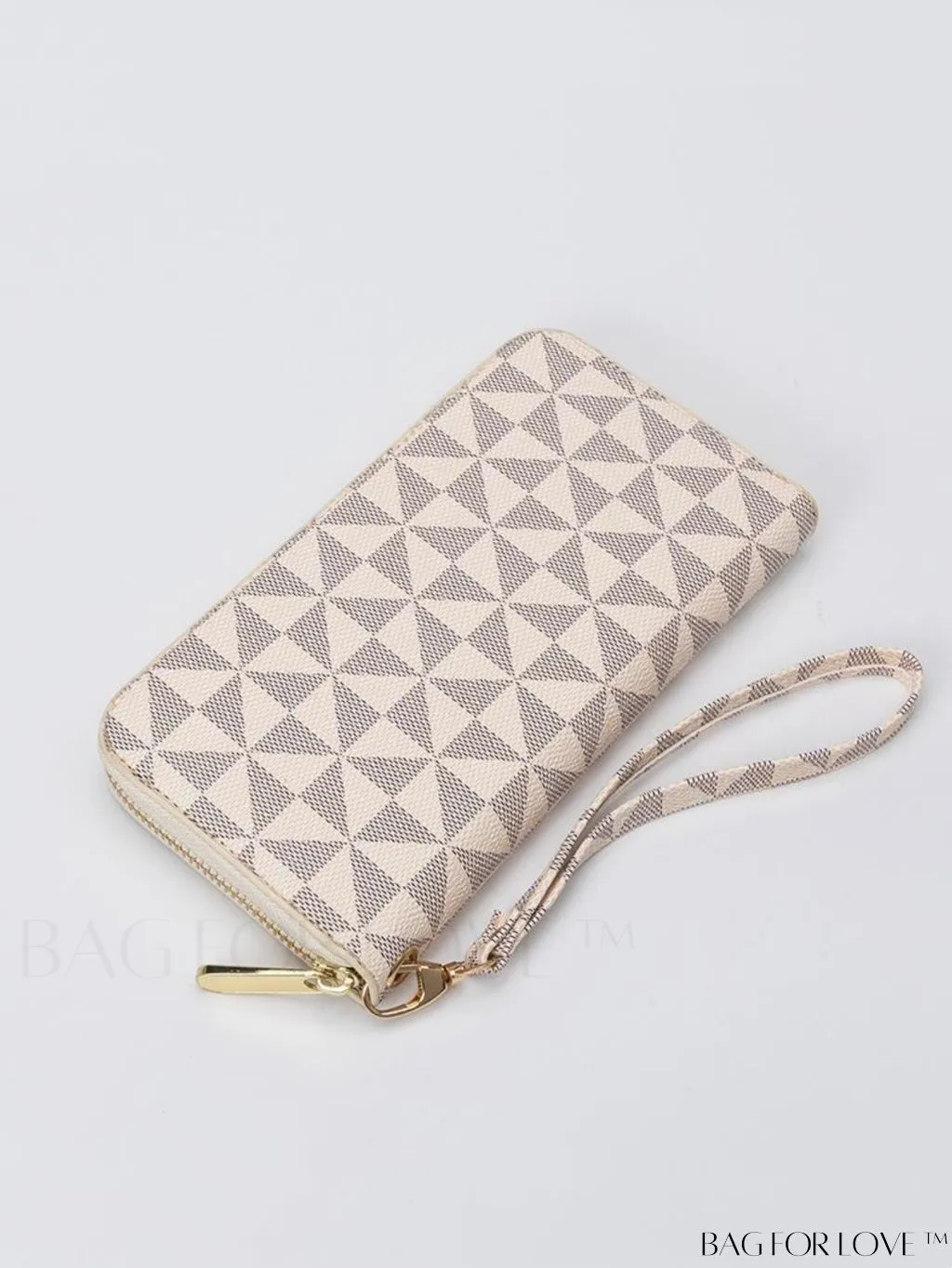 BagForLove - Chic Zippered Long Wallet with Colorblocked Triangle Pattern - A Fashionable Choice