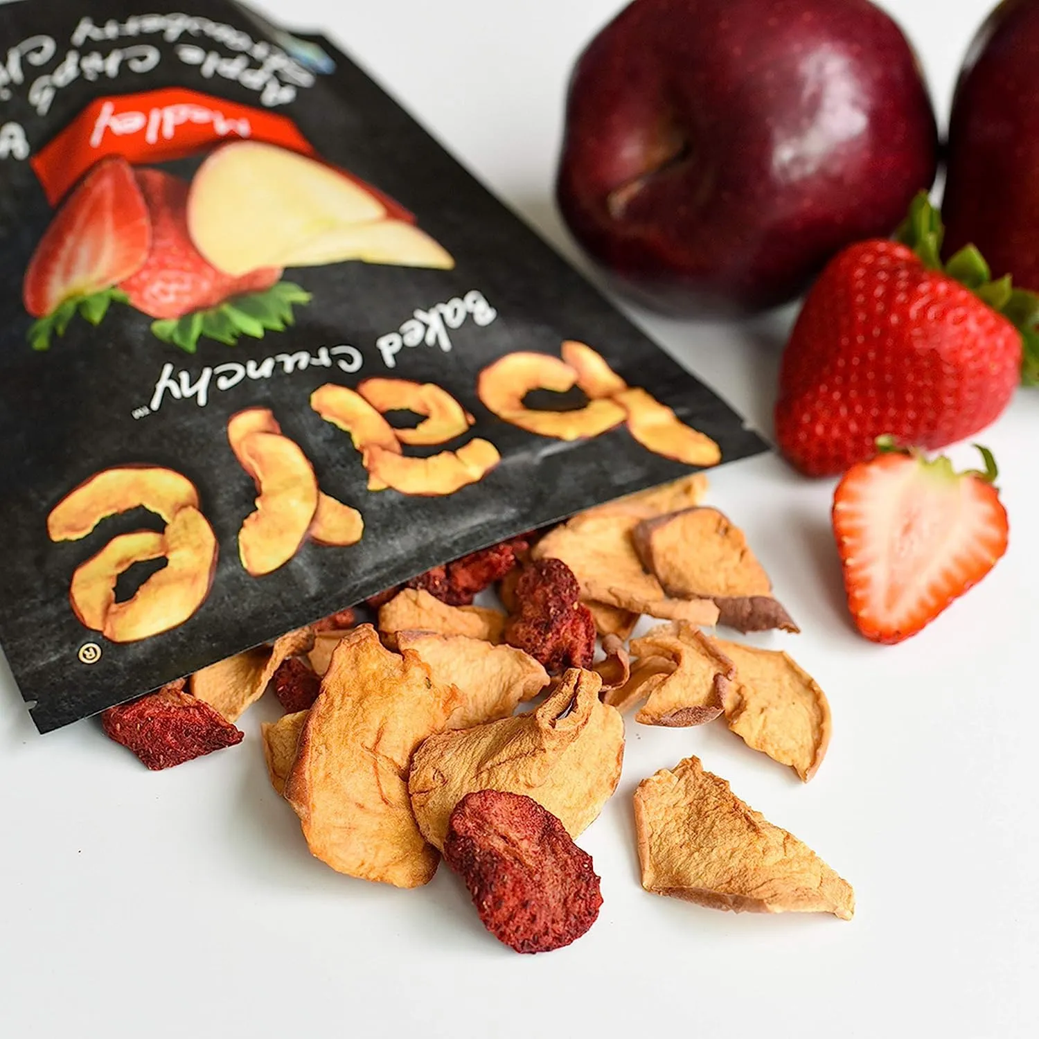 bare Baked Crunchy Medleys, Apple Strawberry, 1.6oz Single Serve Bags (6 Pack)