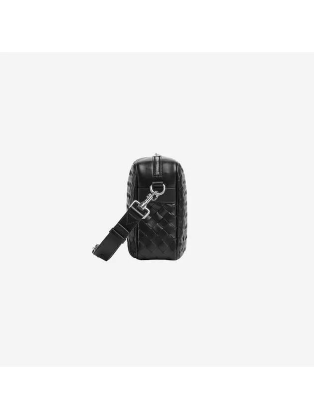 Bottega Veneta Intrecciato Camera Medium Cross Bag Black