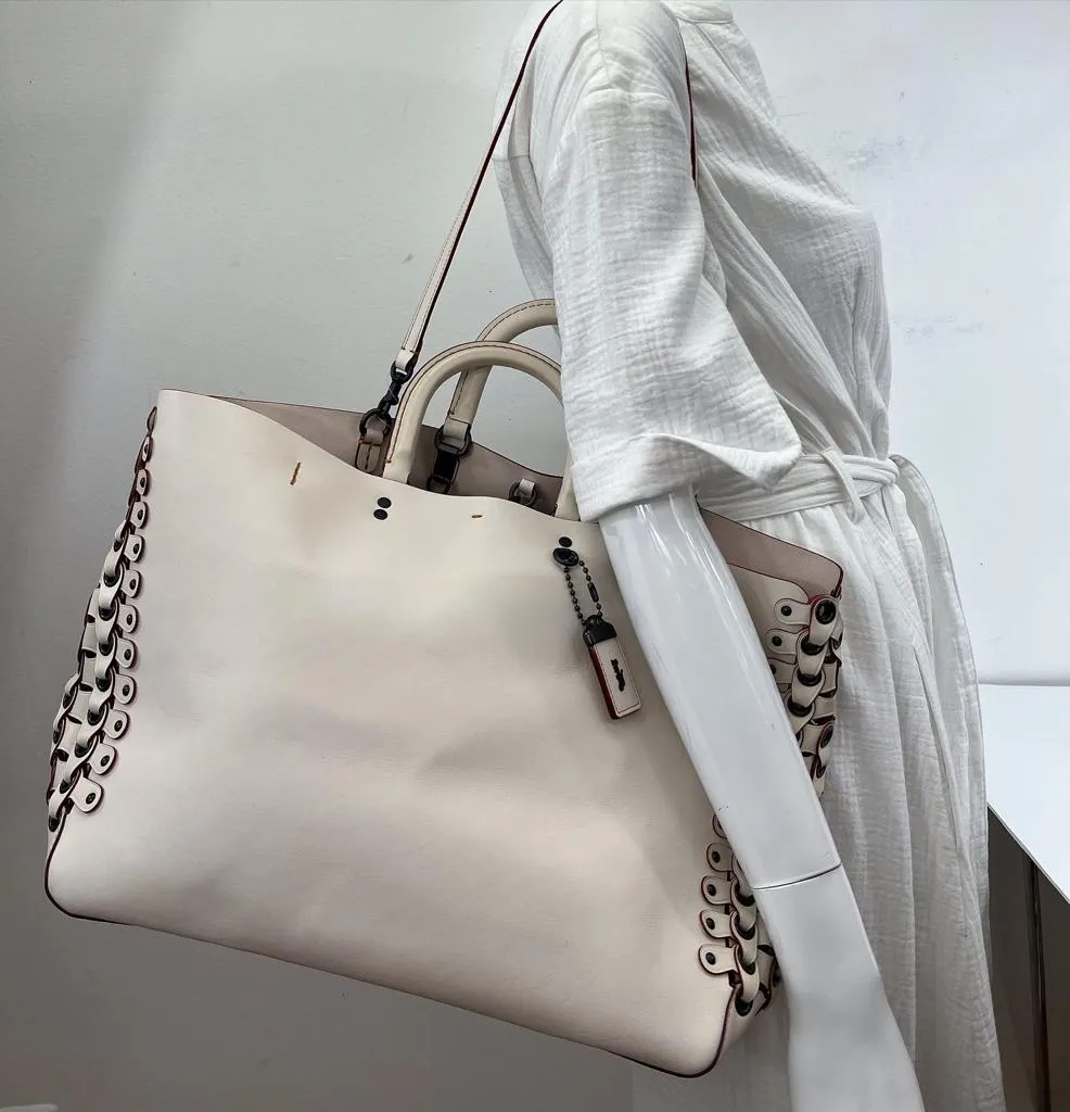COACH ROGUE SIDE LINK DETAILS GLOVE TANNED LEATHER TOTE BAG