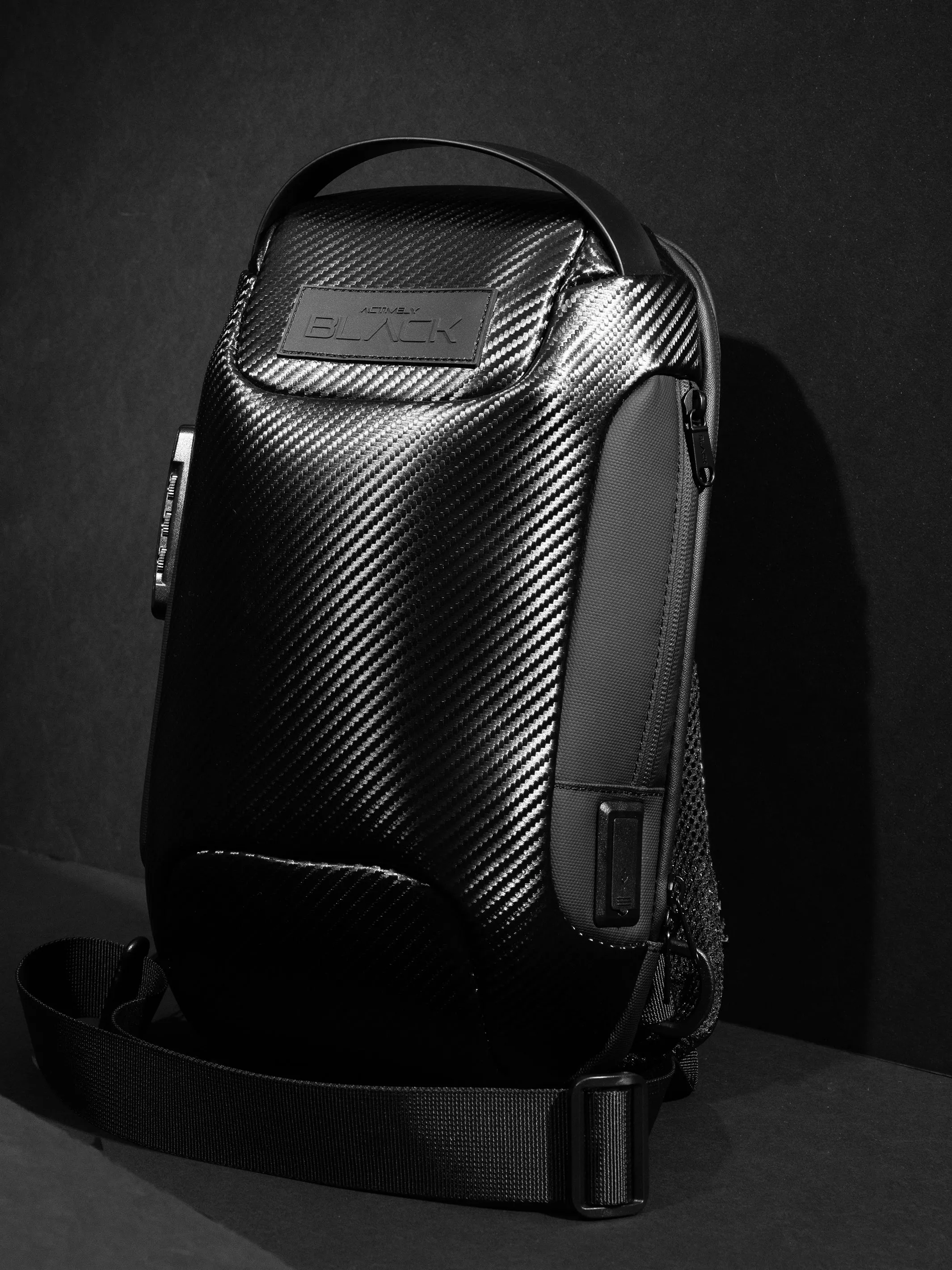 CrossBody Carbon Fiber Bag