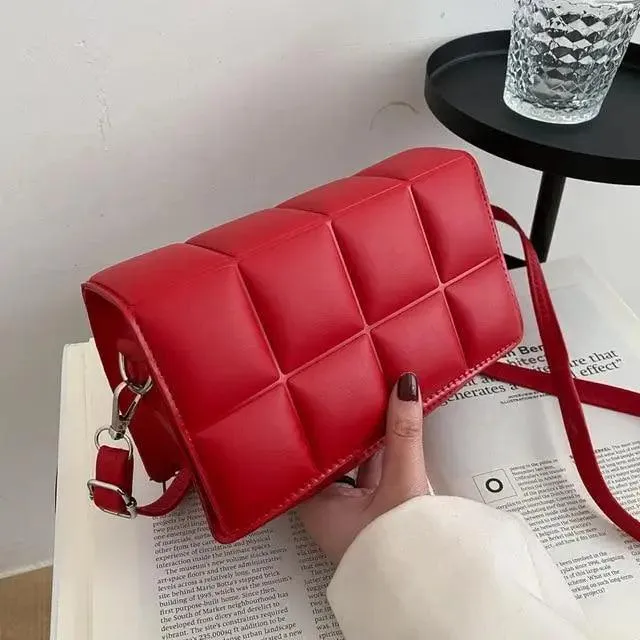 Fashionable Women's Bag Autumn Winter Female Literary Single-Shoulder Bag Chain Design Cross-Body Bag Trendy Women's Bag