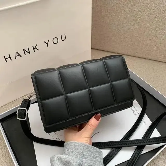 Fashionable Women's Bag Autumn Winter Female Literary Single-Shoulder Bag Chain Design Cross-Body Bag Trendy Women's Bag