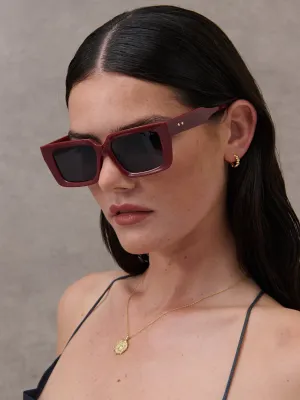Gladdy Square Frame Sunglasses in Red
