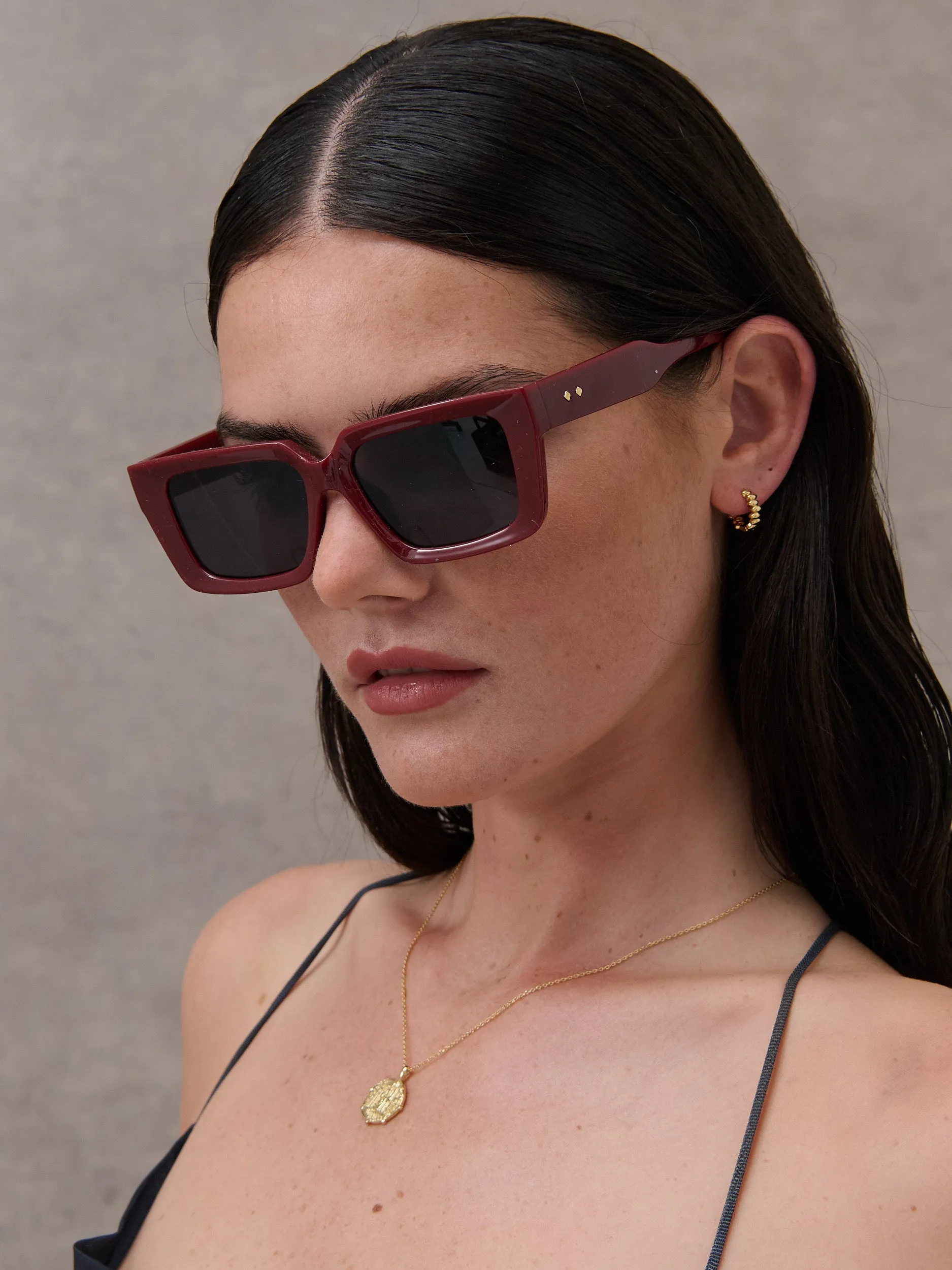 Gladdy Square Frame Sunglasses in Red