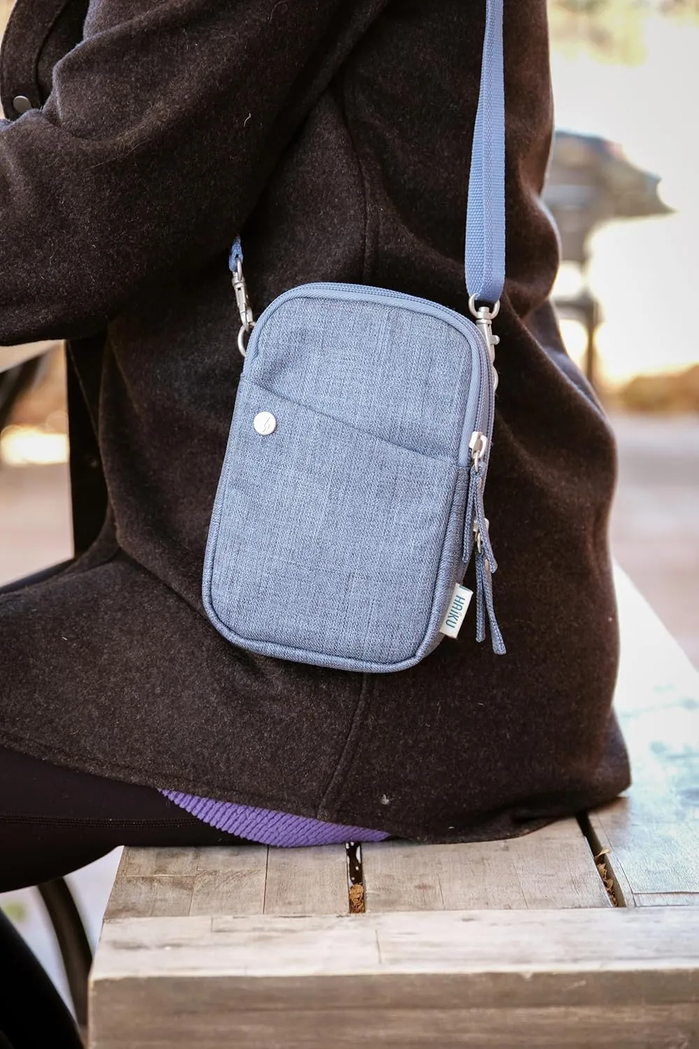 HAIKU Endeavor Pouch, Lightweight Small Crossbody bag, Zip-Around Cell Phone Travel Purse with Card Slots, Adjustable Strap