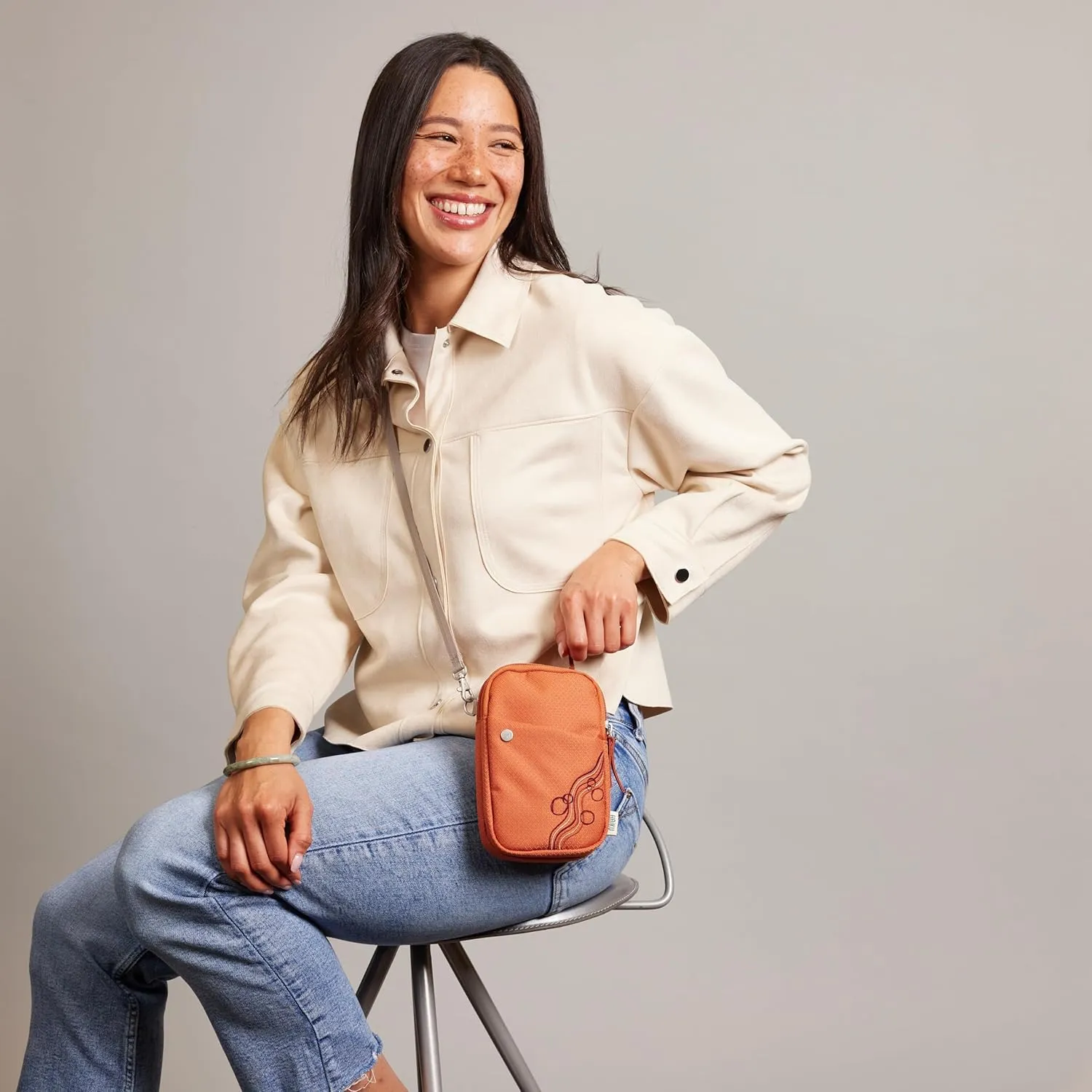 HAIKU Endeavor Pouch, Lightweight Small Crossbody bag, Zip-Around Cell Phone Travel Purse with Card Slots, Adjustable Strap