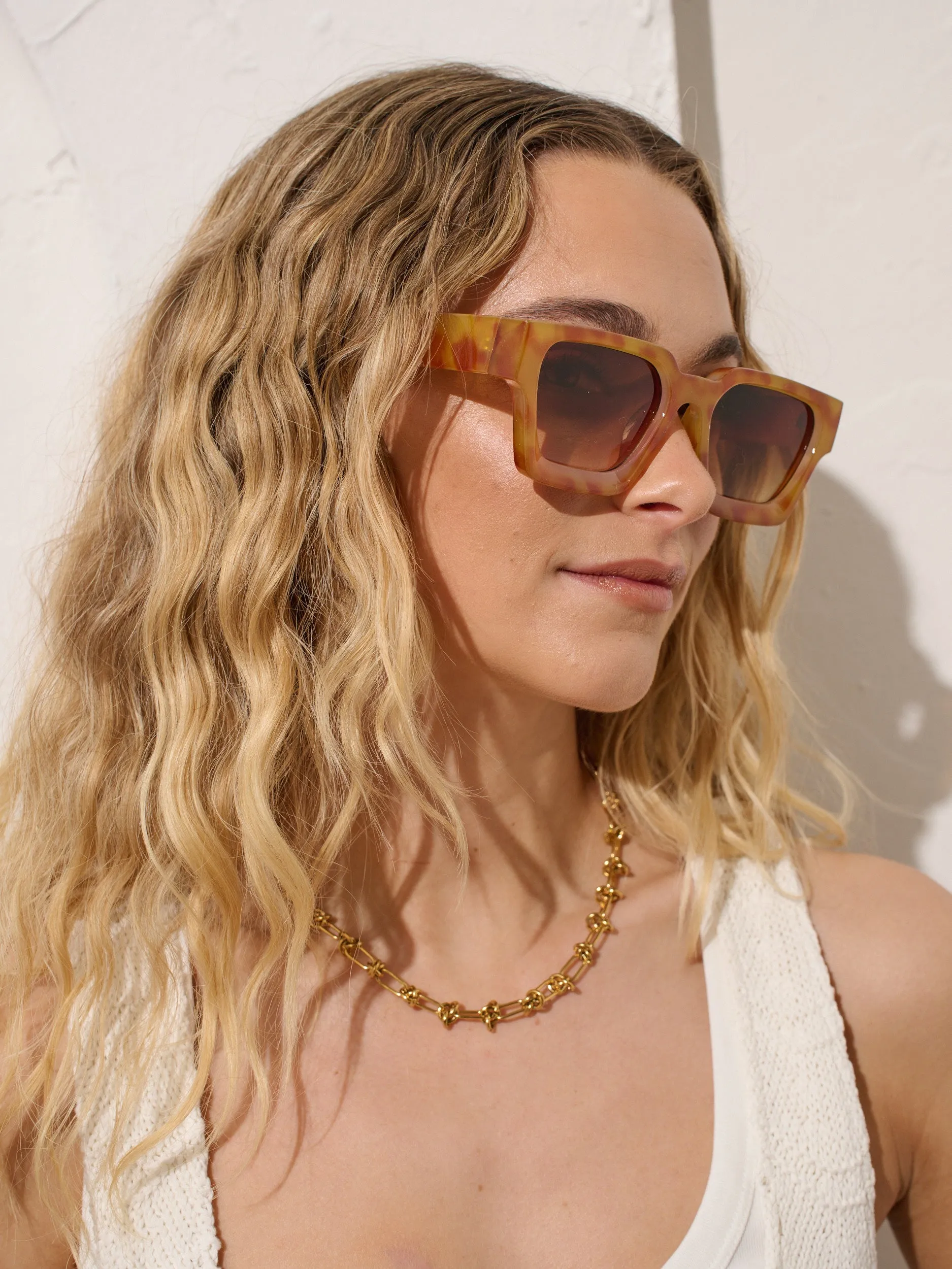 Jury Rectangular Sunglasses in Vintage Tort
