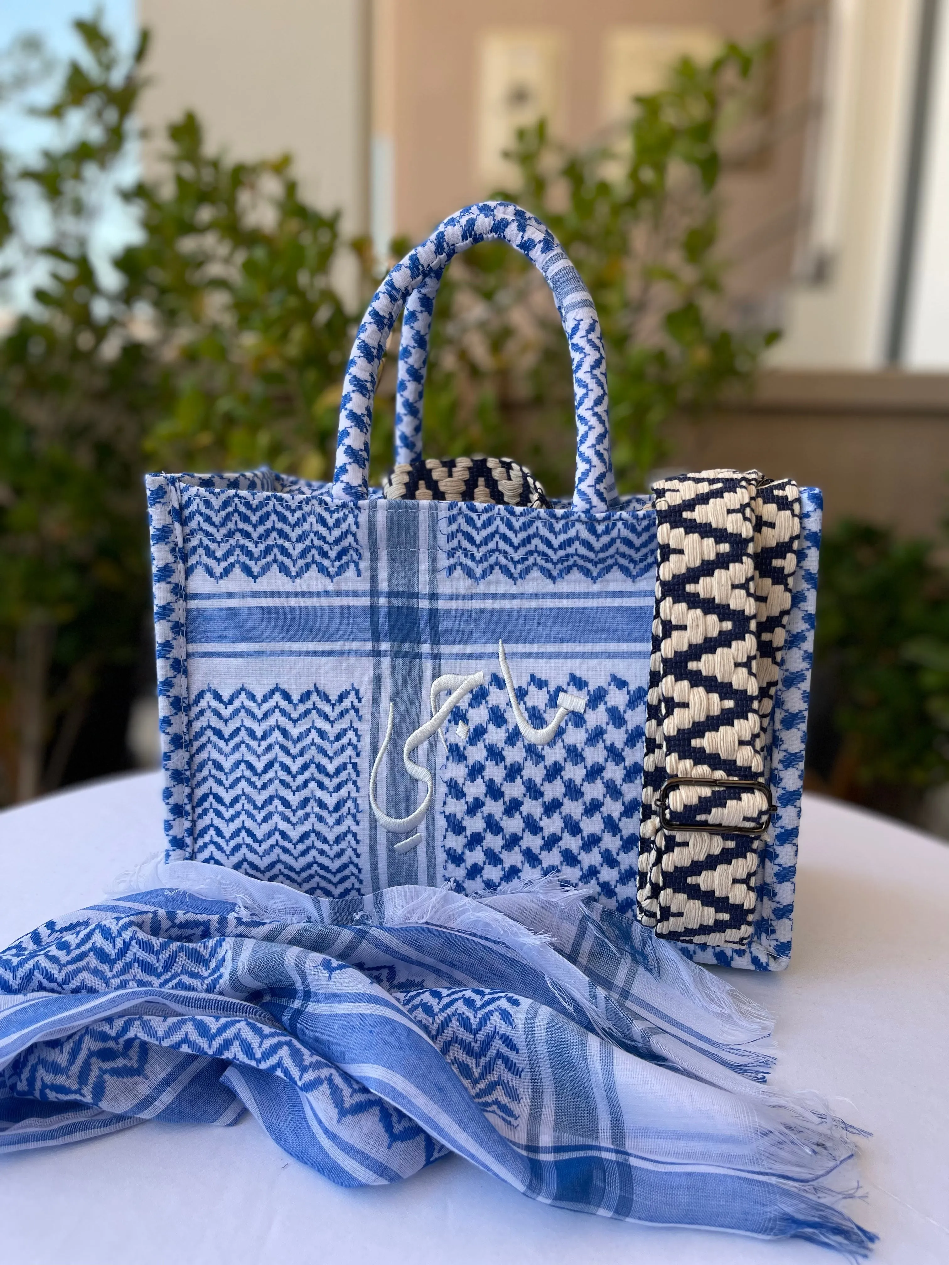 Kiffeyeh bag White & Blue