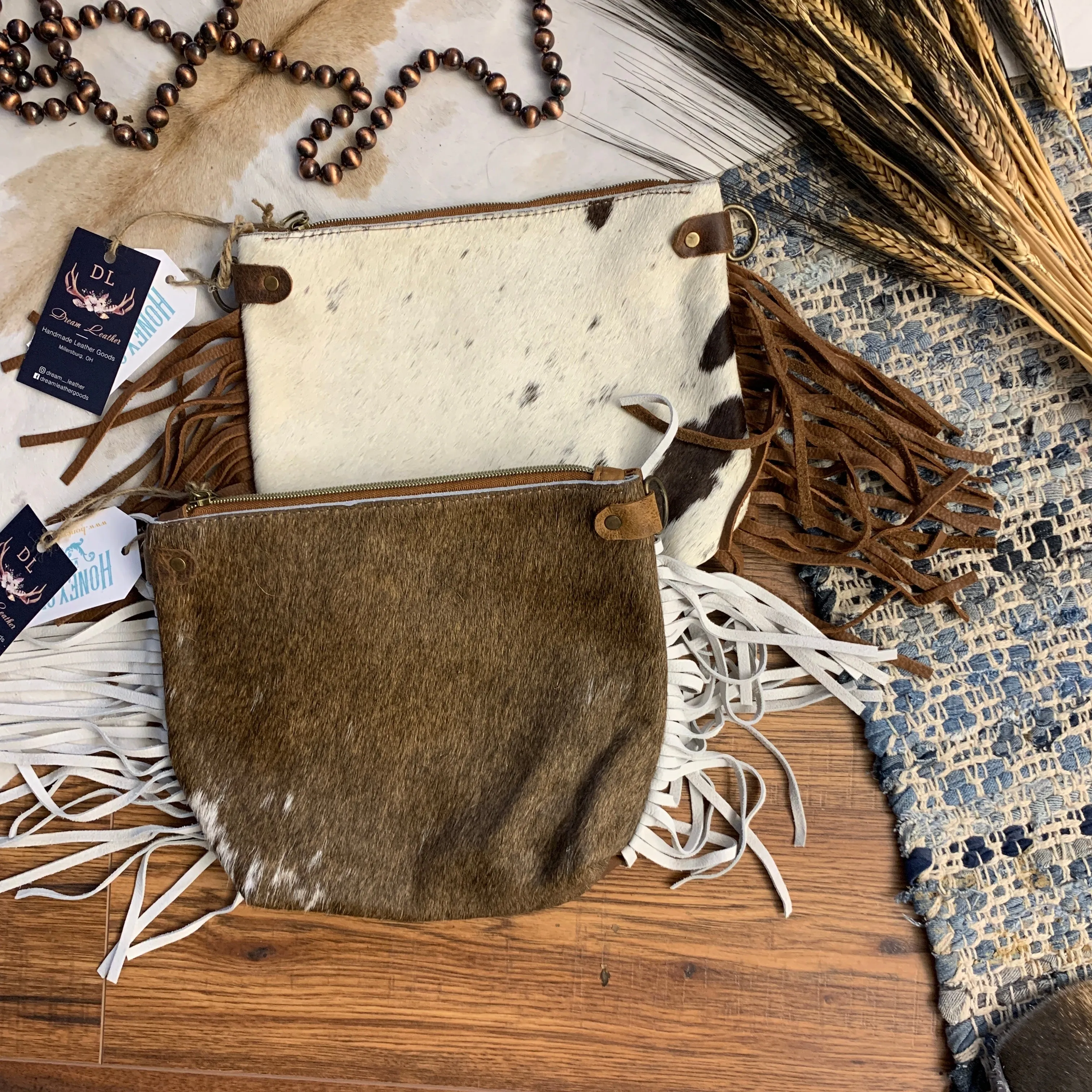 Medium Pouch with Base