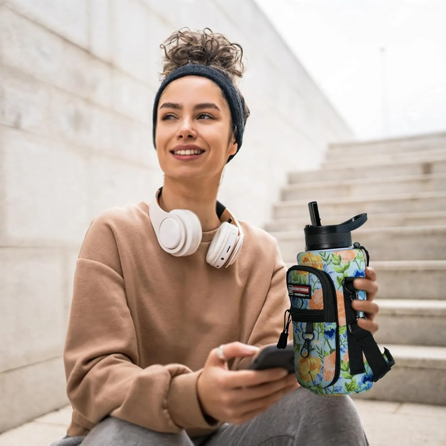 NATURE PIONEOR Water Bottle Holder with Strap,Water Bottle Carrier Bag Sling Sleeve with Adjustable Shoulder Strap & Handle and Large Phone Pocket for Walking,Hiking,Travelling for 25oz/32oz/40oz/64oz