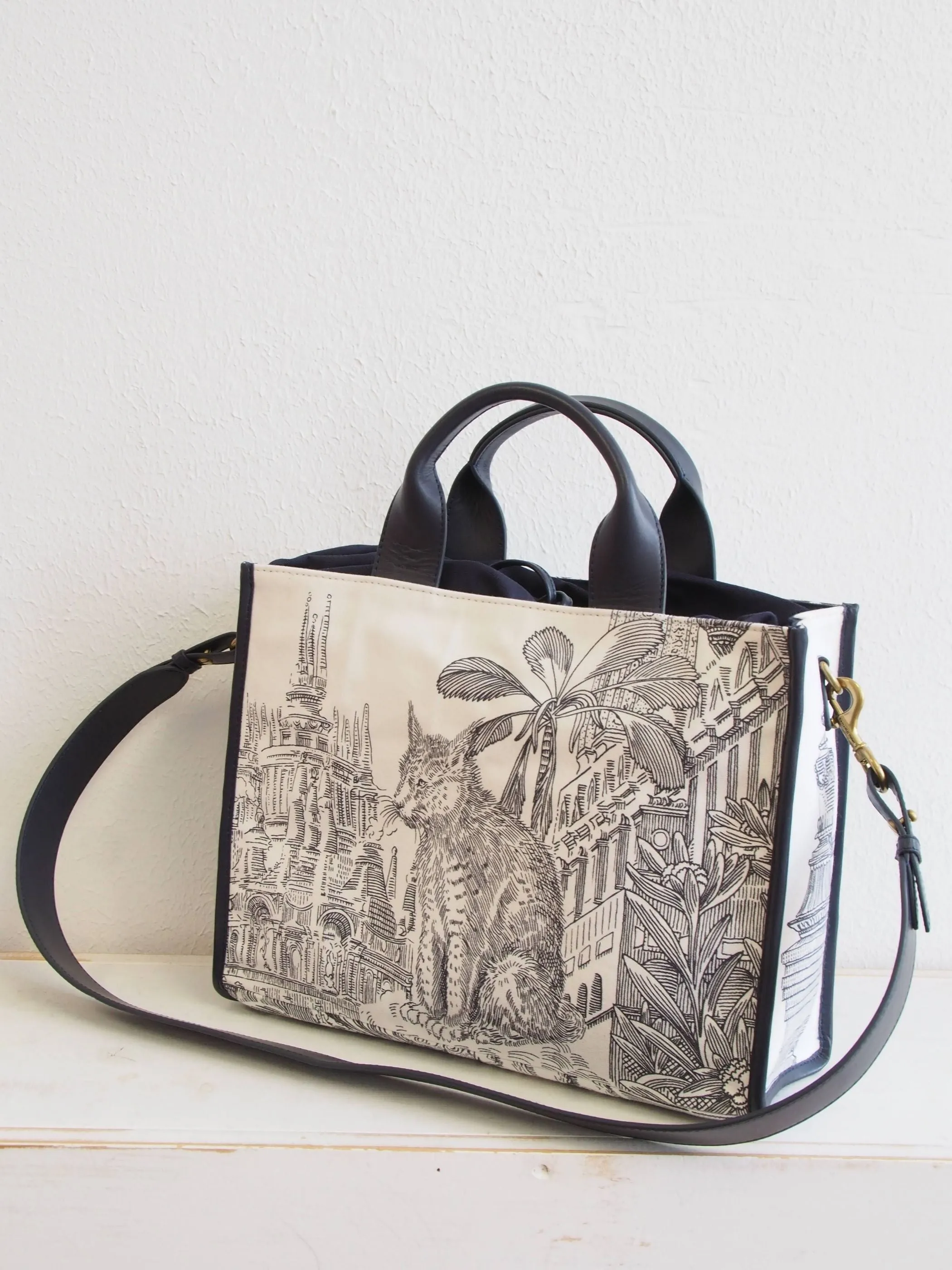 Nomad Piranesi Sac, Night