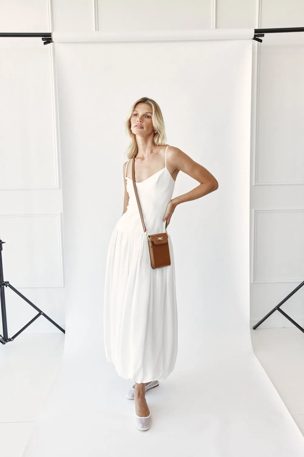 Penny Phone Bag Tan