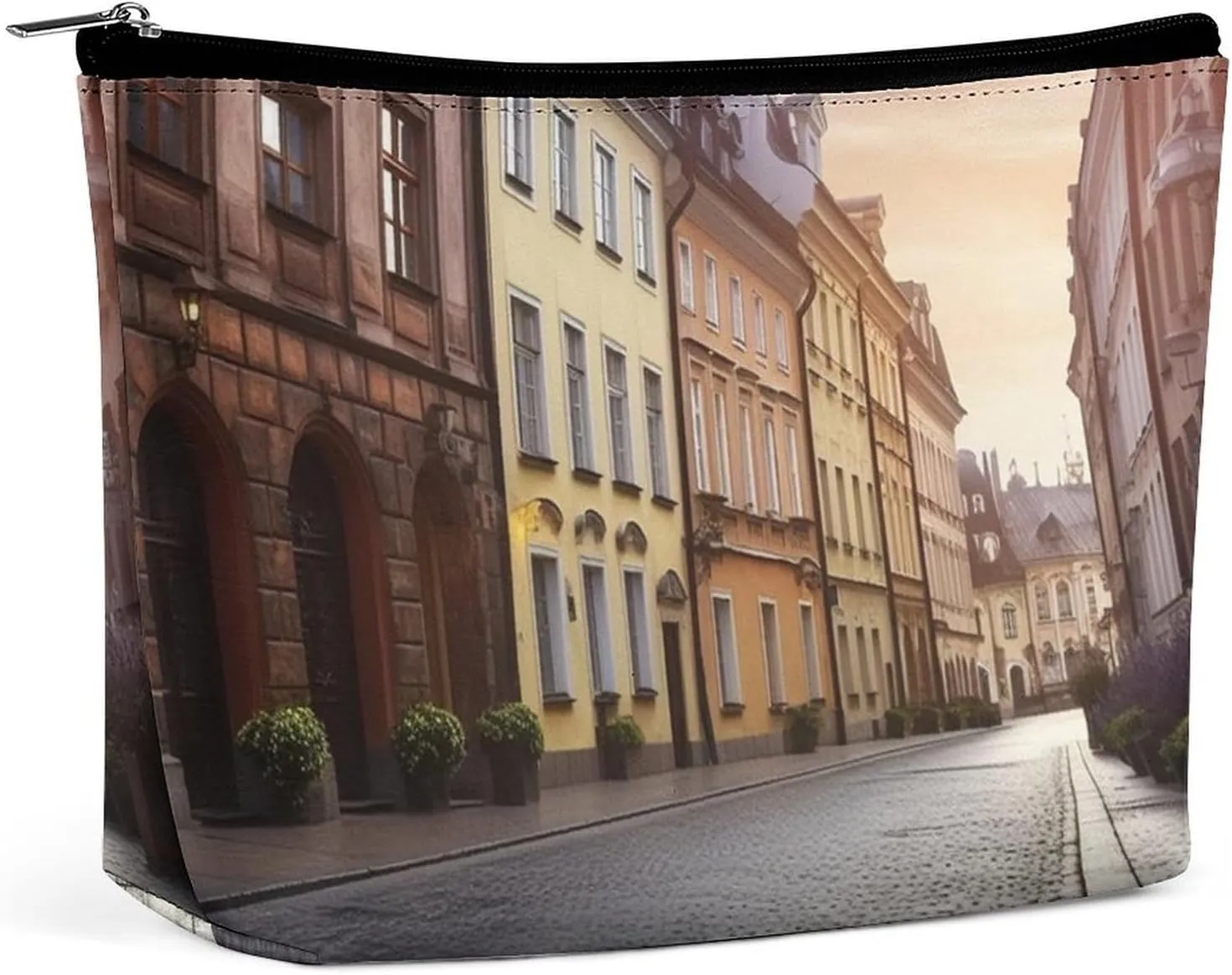 Poland's Historic Center Street Printed Makeup Bag Portable Cute Travel Makeup Bag Cosmetic Bags for Women Suitable for Travel Vacation Bathroom Organization Dating Party