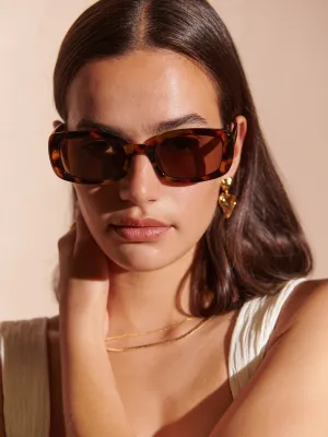 Portia Rectangular Sunglasses in Dark Tort