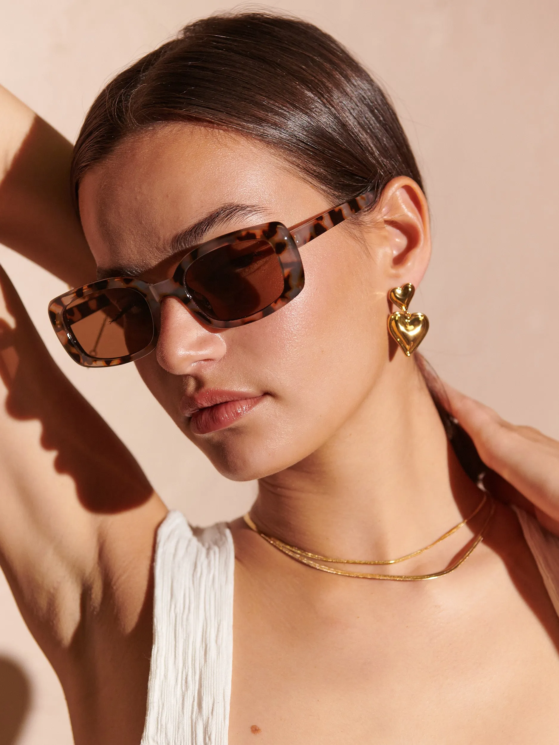 Portia Rectangular Sunglasses in Dark Tort