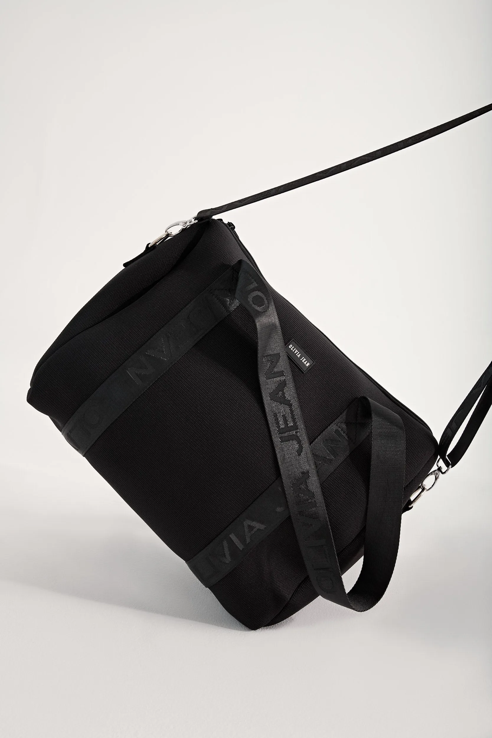 Reset (Ribbed Black) Duffle Neoprene Bag- With Zip Closure
