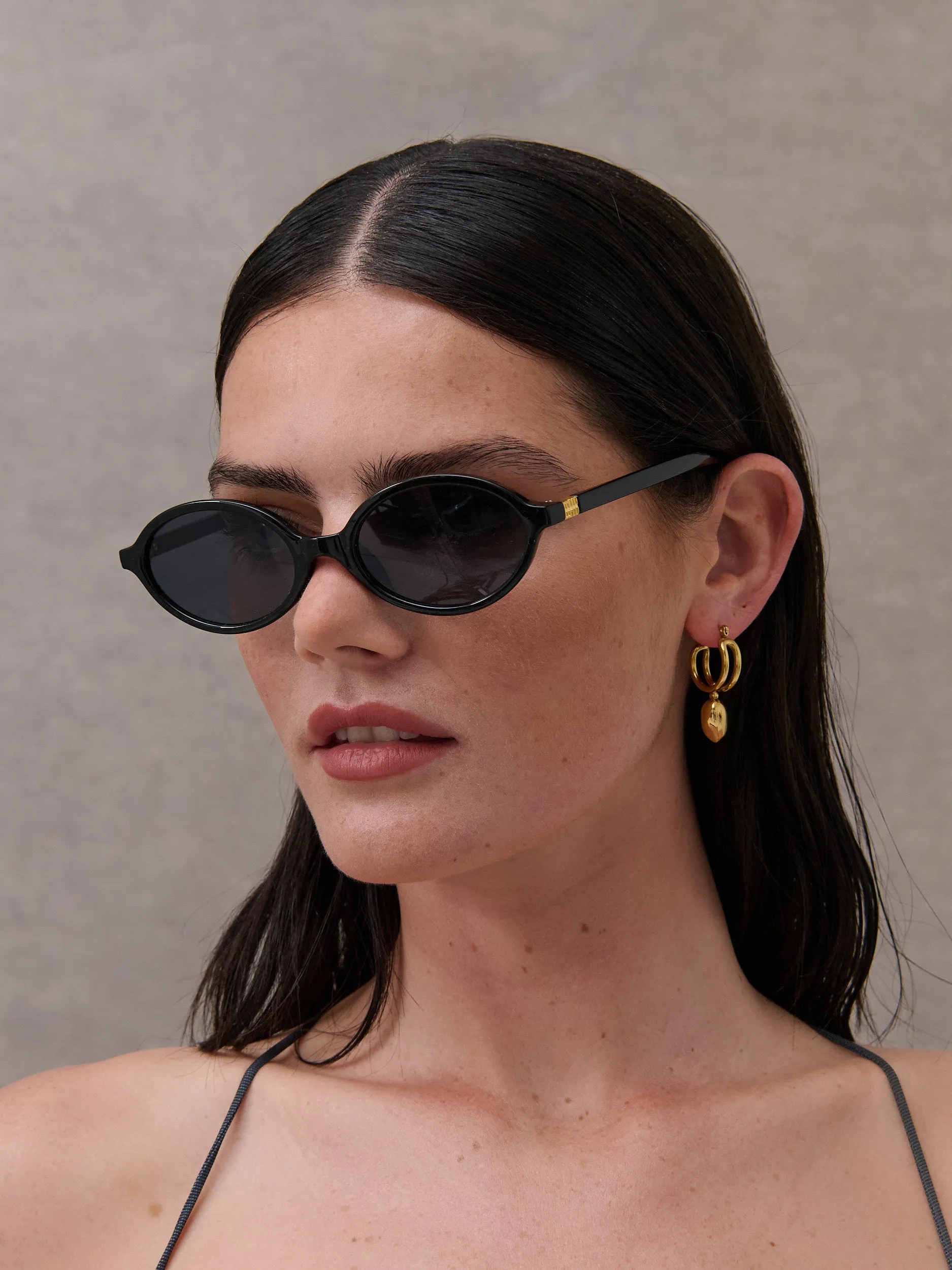 Sezane Vintage Sunglasses in Black