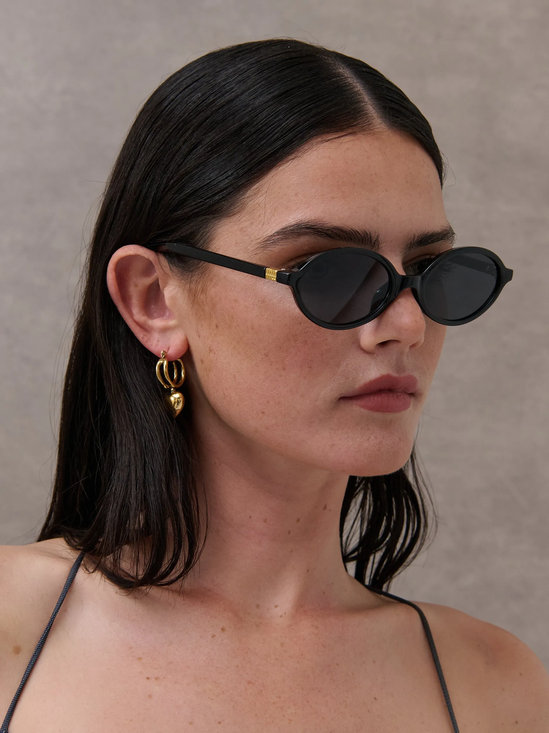 Sezane Vintage Sunglasses in Black