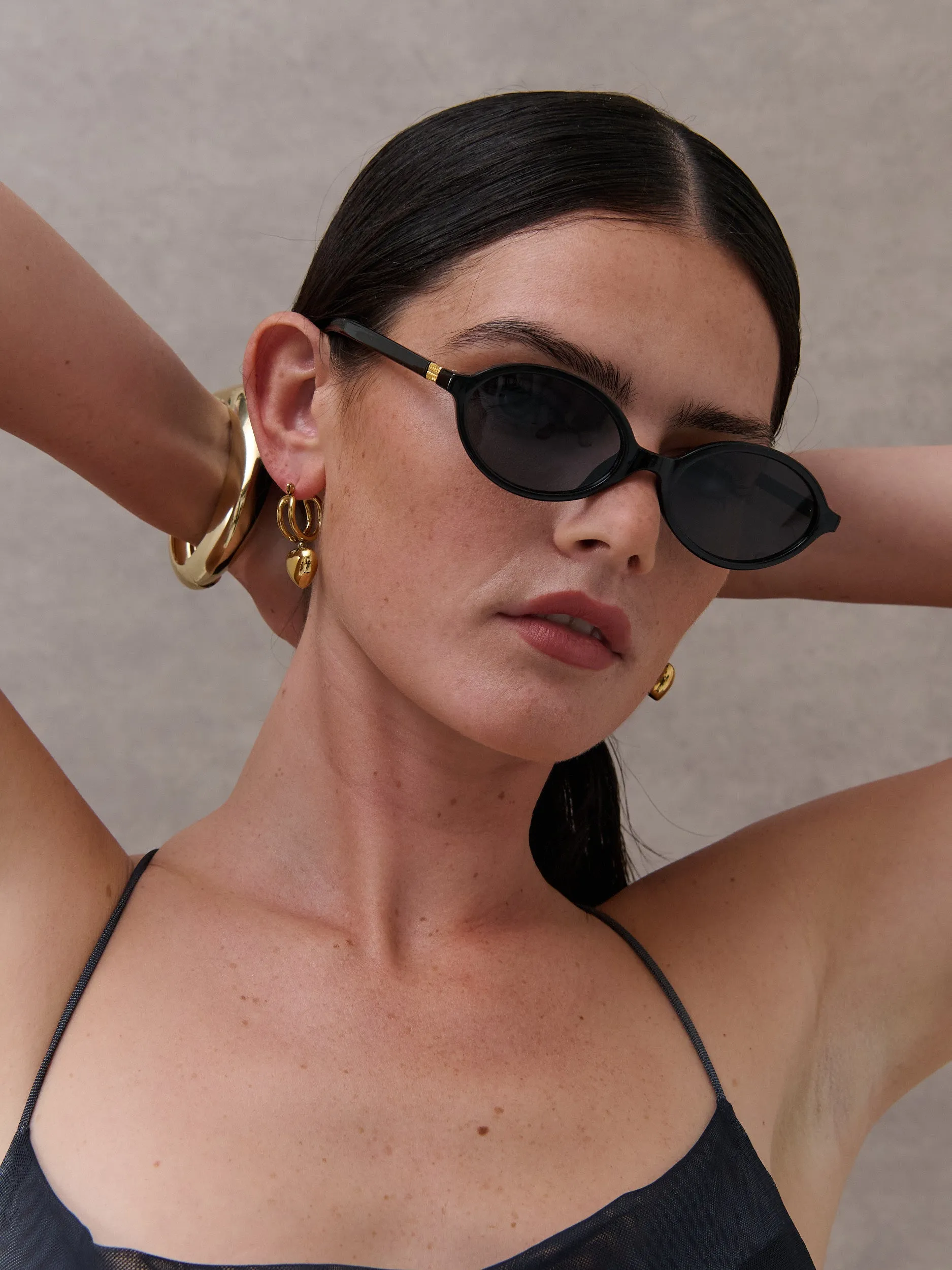 Sezane Vintage Sunglasses in Black