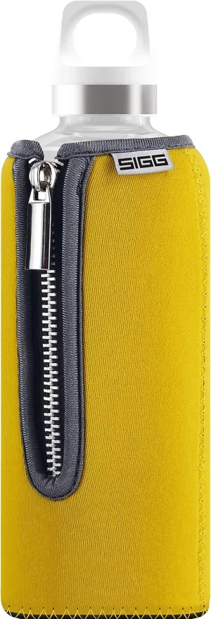 SIGG - Glass Water Bottle - Stella Yellow - With Neoprene Pouch - Leakproof - Dishwasher Safe - BPA Free - Recycled Glass - 17 Oz