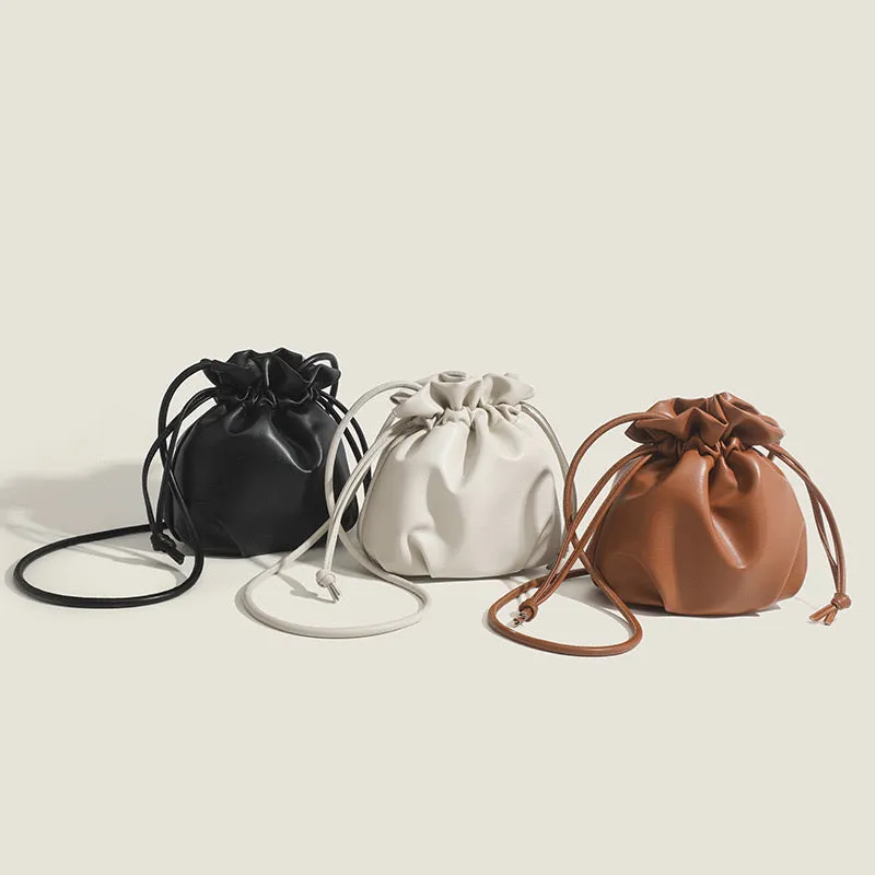 Soft Minimal Pouch Bucket