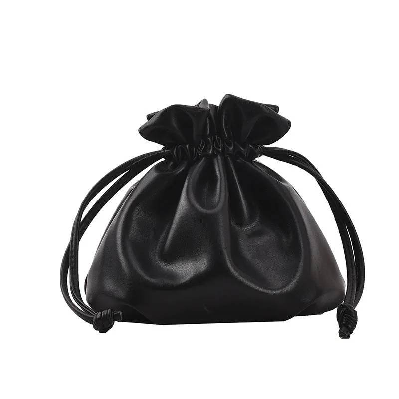 Soft Minimal Pouch Bucket