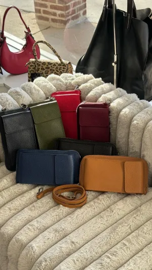 Urban Elegance – Genuine Leather Crossbody Bags