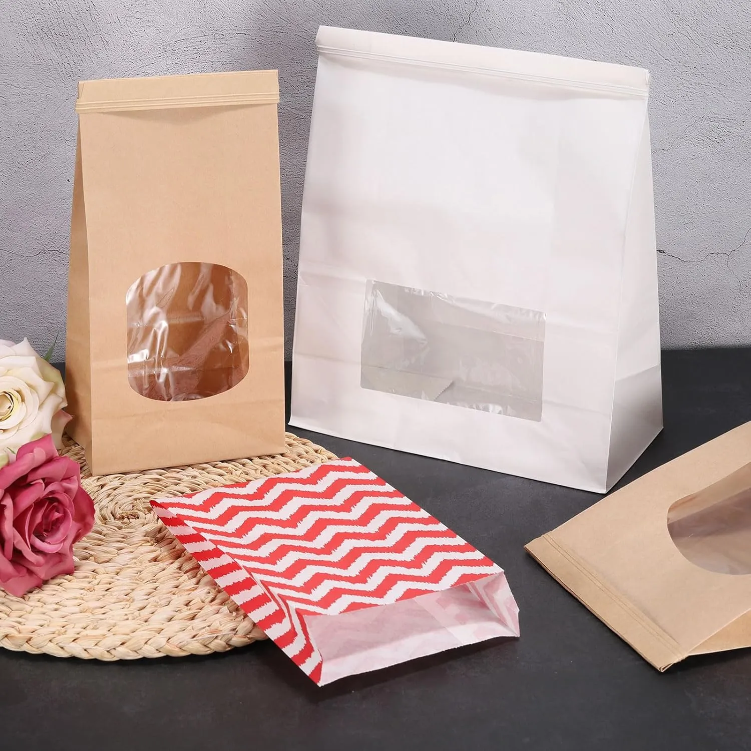 uxcell 100pcs Bakery Bags with Window, Tin Tie Tab Lock Bags, Kraft Paper Bags for Cookies, Candy, Chocolate (Brown 9.3x4.7inch)