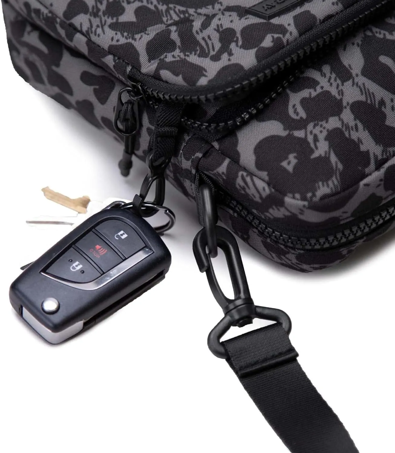 VOORAY 1L Lightweight Core Crossbody Bag – Adjustable Belt Bag for Gym & Travel