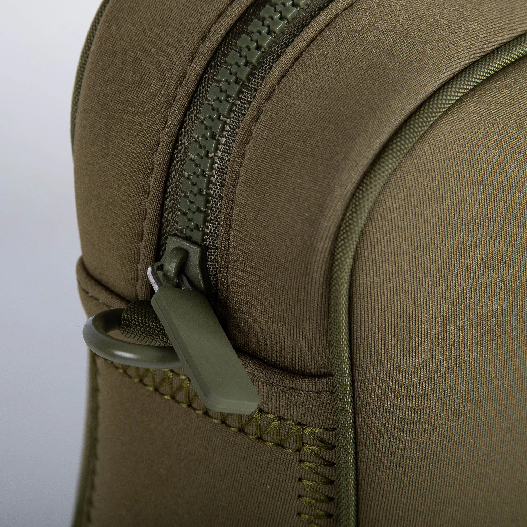 WANDERER NEOPRENE CROSS BODY - KHAKI