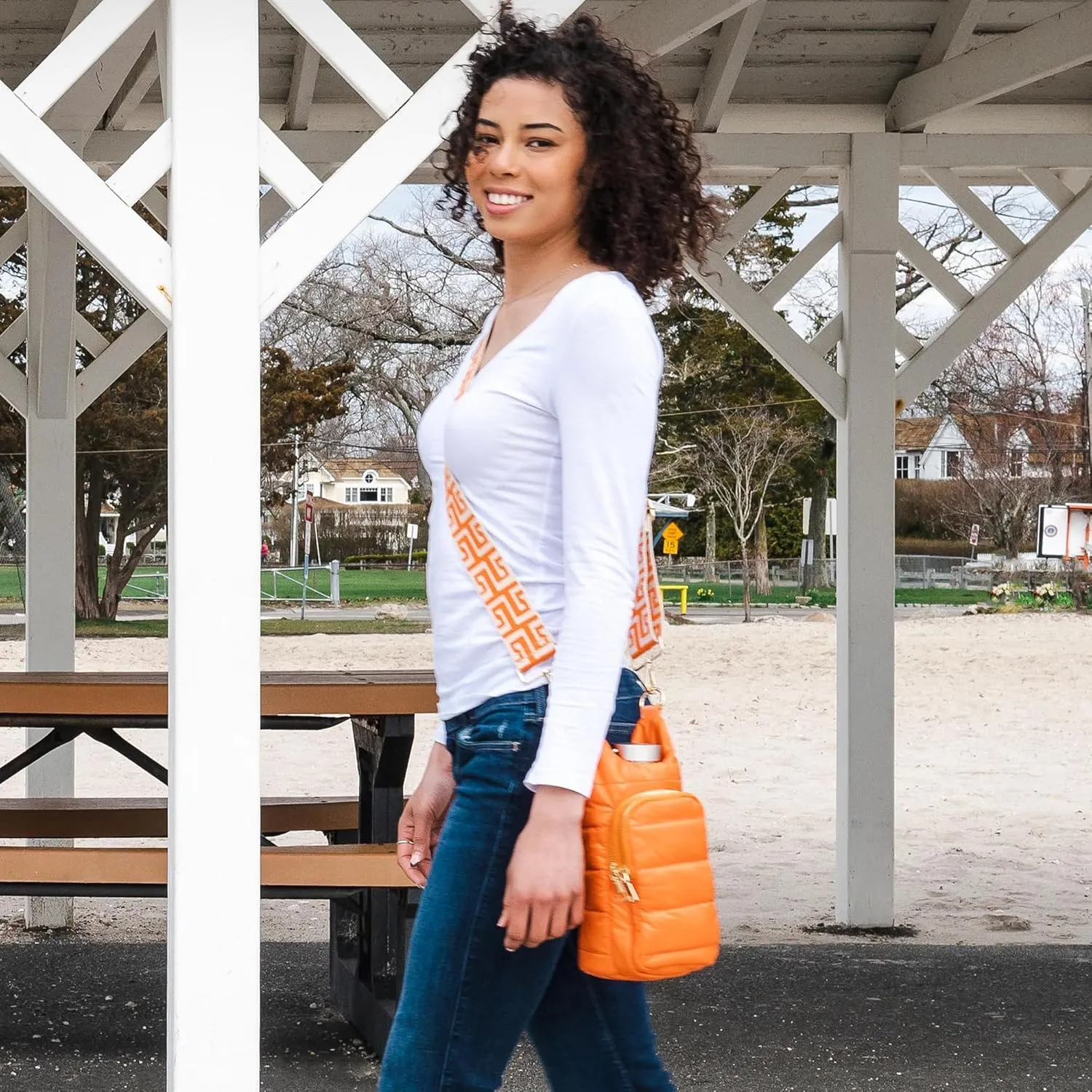WanderFull® Original HydroBag®, Water Bottle Holder with Strap, Hands-Free Crossbody Water Bottle Carrier Bag w/Phone Pocket